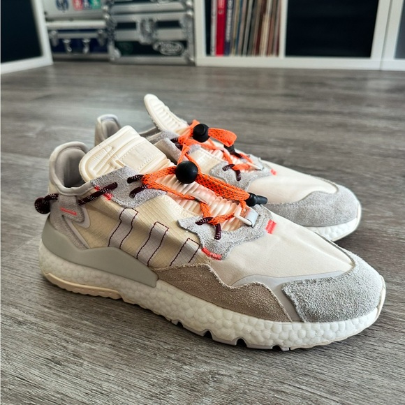 Adidas Nite Jogger
Beyonce Ivy Park Ecru Tint - Picture 2 of 6